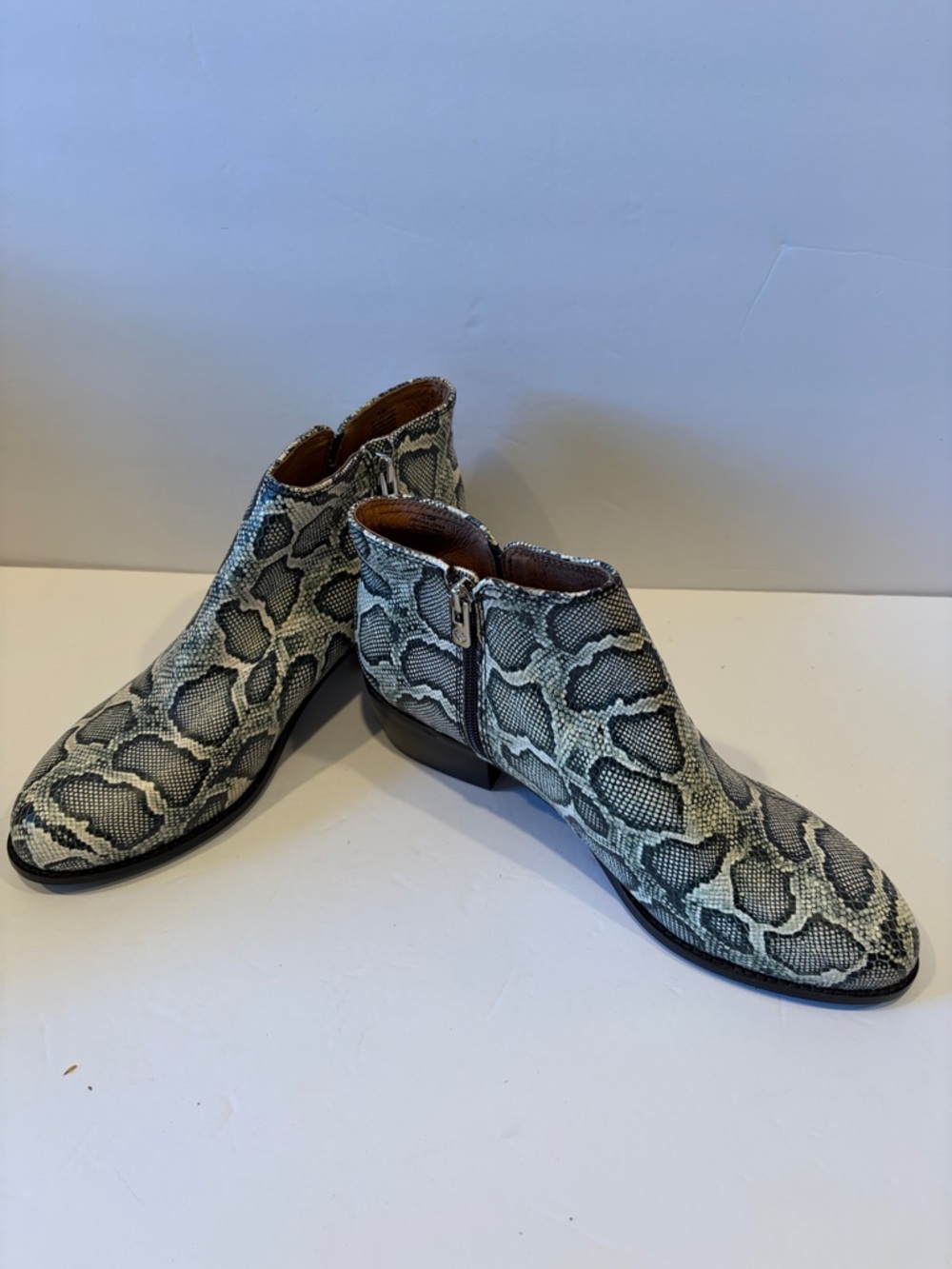 Women’s Snake-Print Leather Ankle Boots - Gray/Black Antonio Melinai